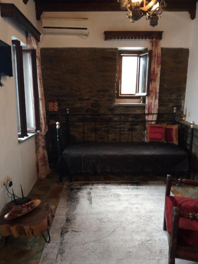 Maison d'hôtes Monte Kechros à Arnados Extérieur photo