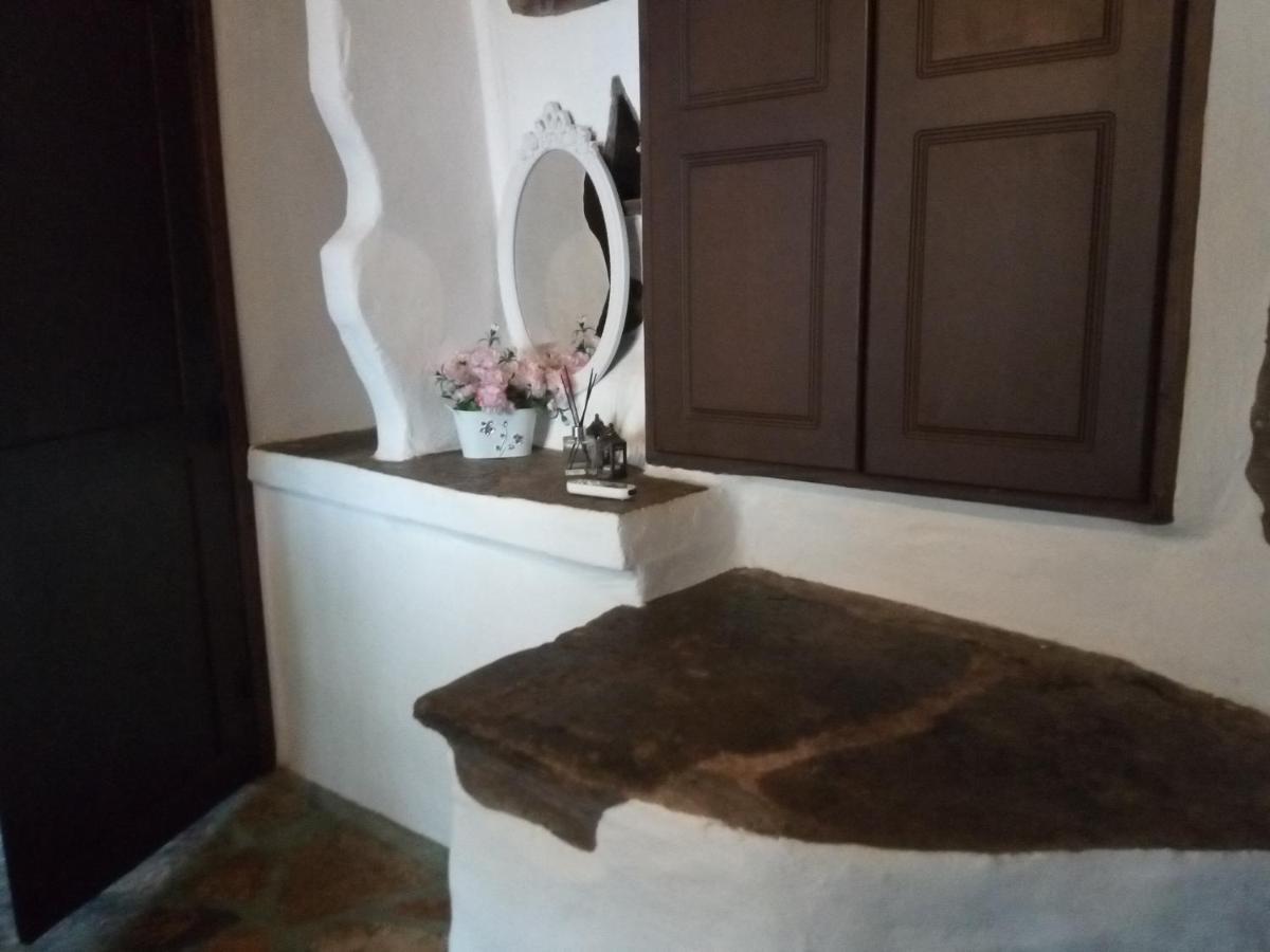 Maison d'hôtes Monte Kechros à Arnados Extérieur photo