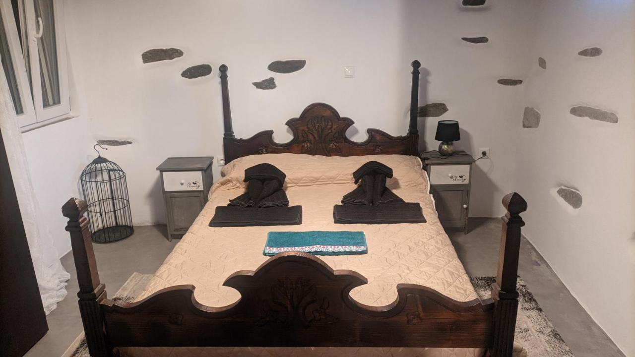 Maison d'hôtes Monte Kechros à Arnados Extérieur photo