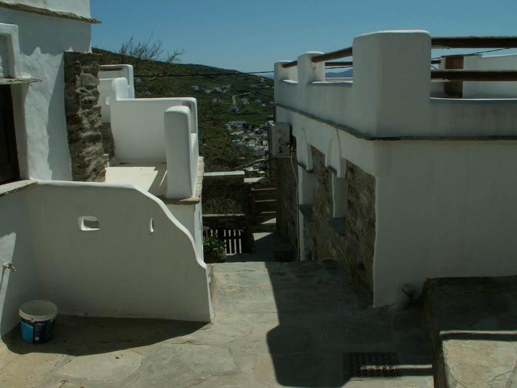 Maison d'hôtes Monte Kechros à Arnados Extérieur photo
